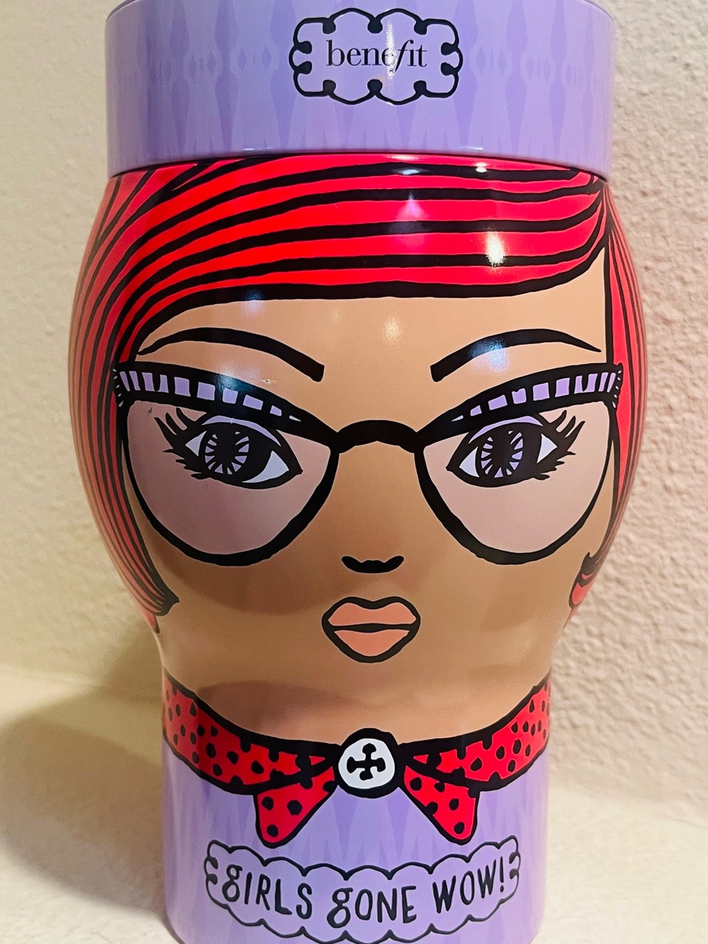 Benefit “Girls Gone Wow”  Lavender HEAD Tin with Red Hair